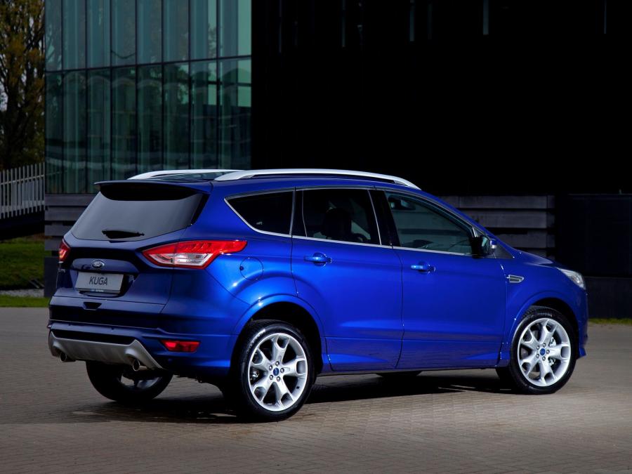  Ford Kuga Titanium + 2013 года  (фото 2 из 6)